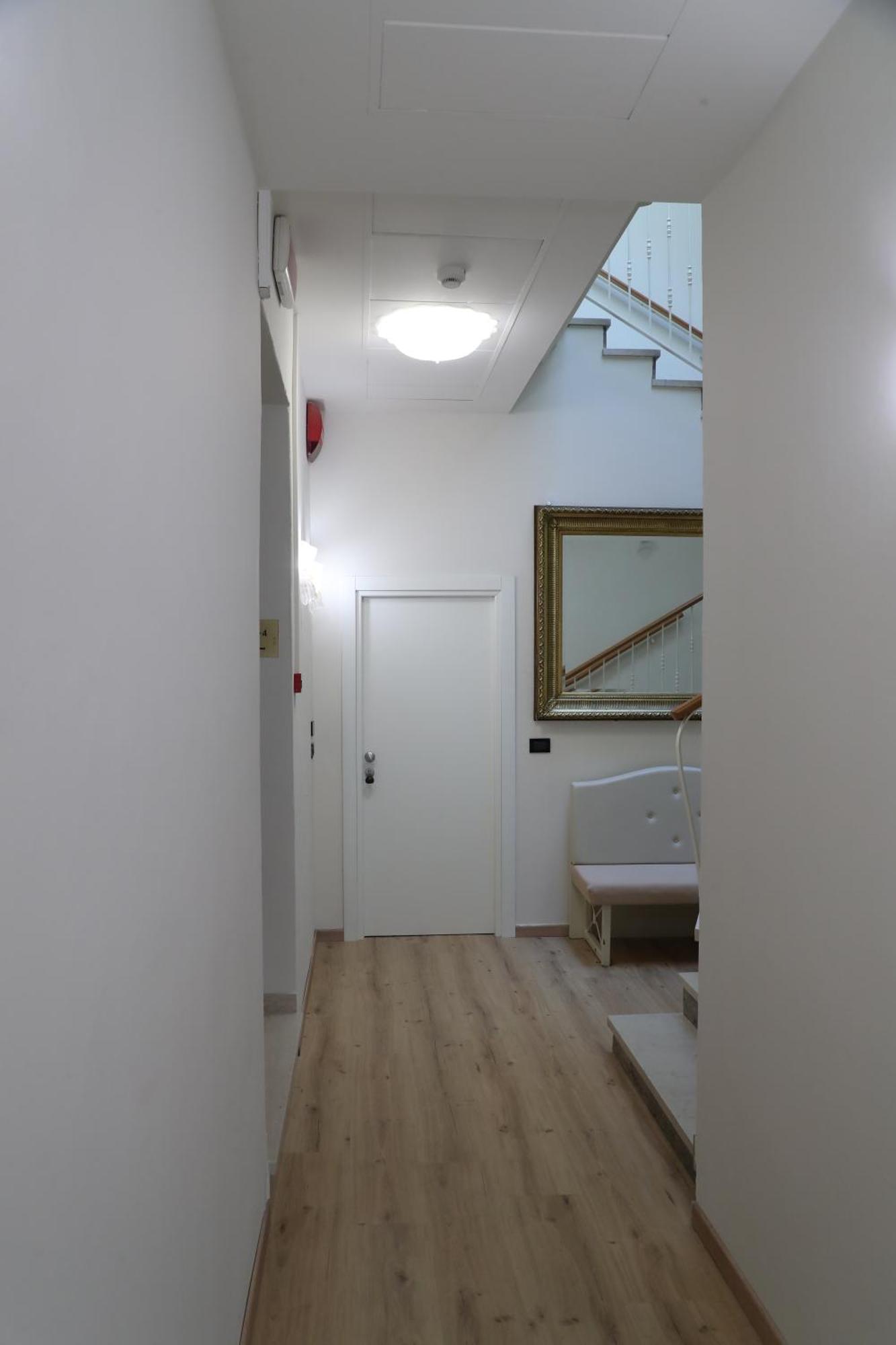 Hotel Central Giacomini Salò Eksteriør billede