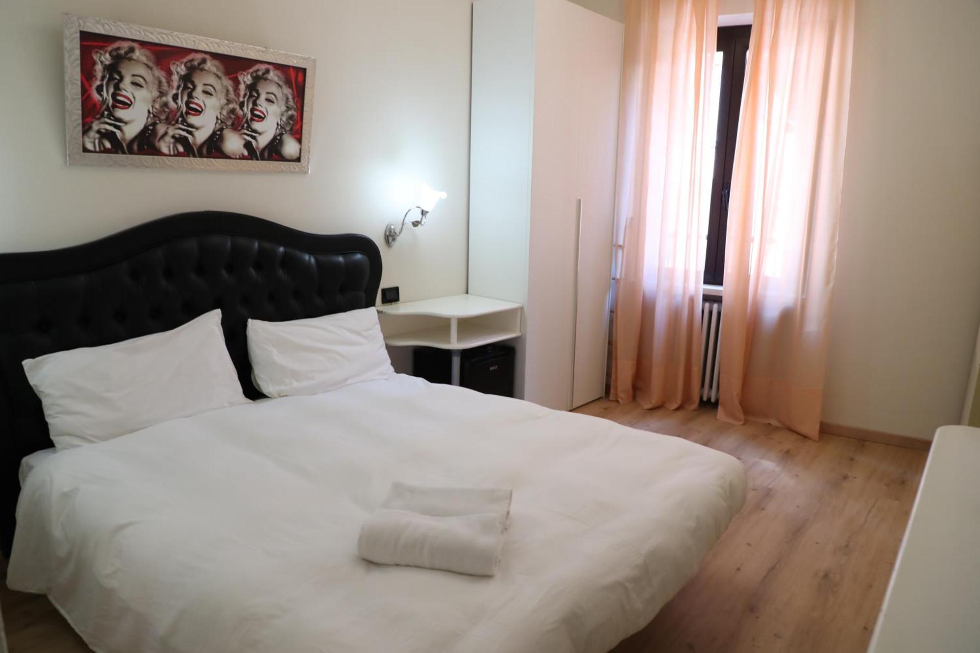 Hotel Central Giacomini Salò Eksteriør billede