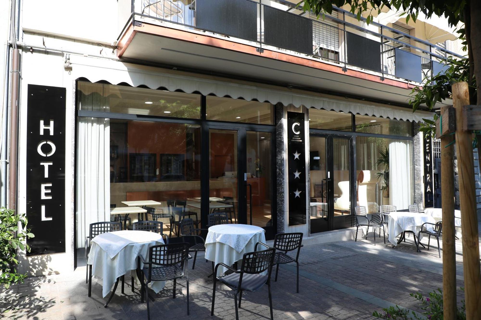 Hotel Central Giacomini Salò Eksteriør billede