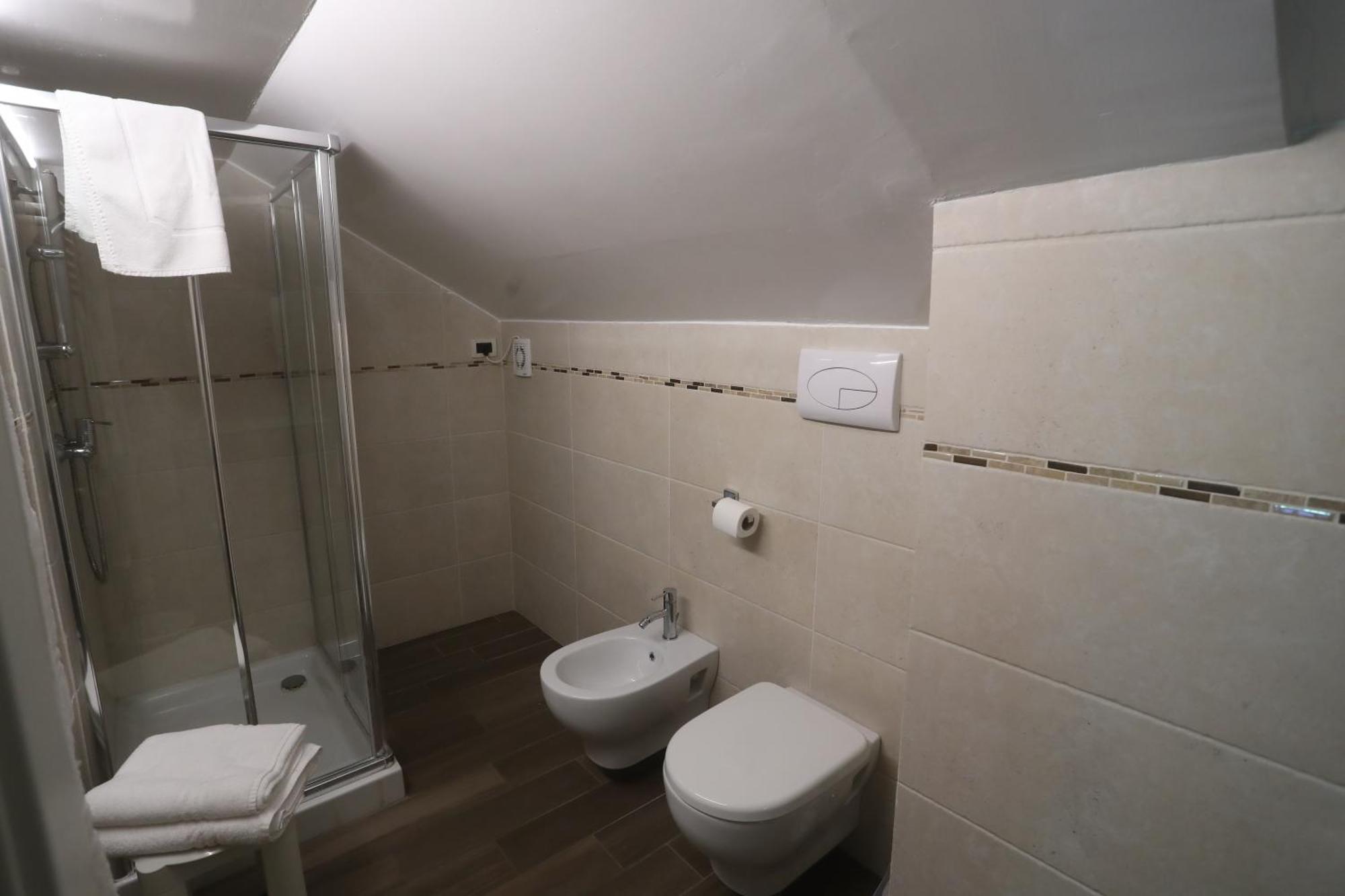 Hotel Central Giacomini Salò Eksteriør billede
