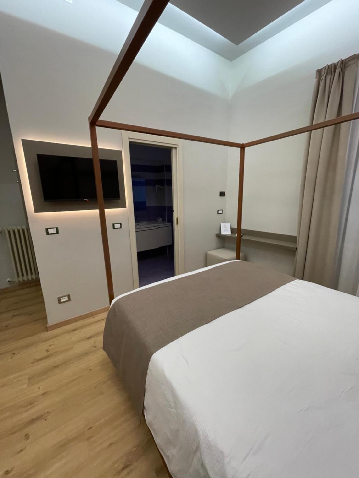 Hotel Central Giacomini Salò Eksteriør billede